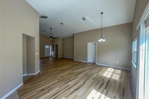 Casa en venta en Weeki Wachee, Florida, 3 dormitorios, 149.11 m2 № 2377891 - foto 8
