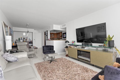 Copropriété à vendre à Miami Beach, Floride: 2 chambres, 89.19 m2 № 2019052 - photo 6