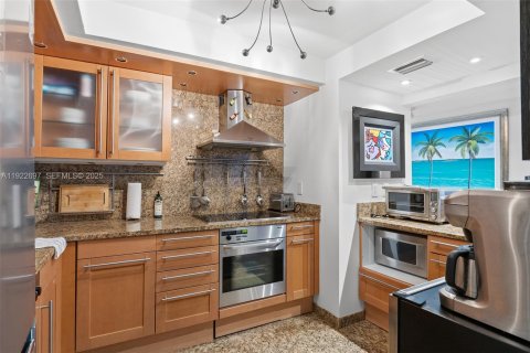 Copropriété à vendre à Miami Beach, Floride: 2 chambres, 89.19 m2 № 2019052 - photo 7