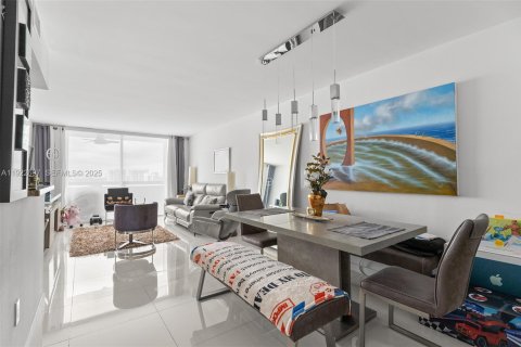 Condo à Miami Beach, Floride, 2 chambres  № 2019052