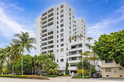 Copropriété à vendre à Miami Beach, Floride: 2 chambres, 89.19 m2 № 2019052 - photo 25