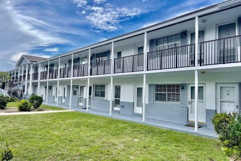 Condo in Hollywood, Florida, 2 bedrooms  № 1931747 - photo 12
