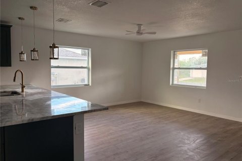 Casa en venta en Englewood, Florida, 3 dormitorios, 146.51 m2 № 1894492 - foto 4