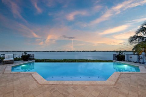 Casa en venta en Sarasota, Florida, 4 dormitorios, 524.8 m2 № 2229183 - foto 5