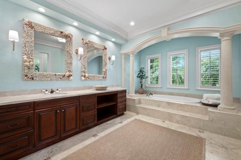 Casa en venta en Sarasota, Florida, 4 dormitorios, 524.8 m2 № 2229183 - foto 29