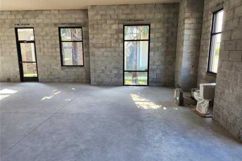 Commercial property in Lake Mary, Florida 193.79 sq.m. № 1520718 - photo 3