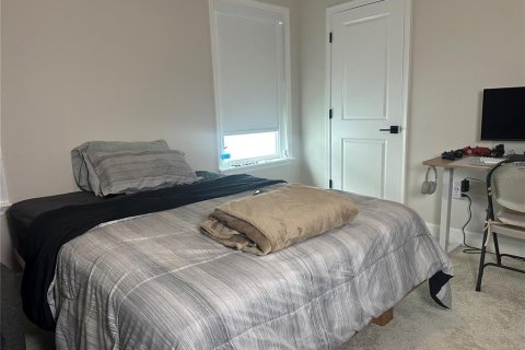 Casa en venta en Kissimmee, Florida, 5 dormitorios, 255.3 m2 № 1900144 - foto 23