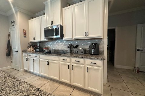 Casa en venta en Kissimmee, Florida, 5 dormitorios, 255.3 m2 № 1900144 - foto 7
