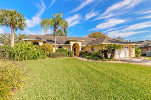 House in Port Orange, Florida 3 bedrooms, 228.26 sq.m. № 1531507 - photo 4