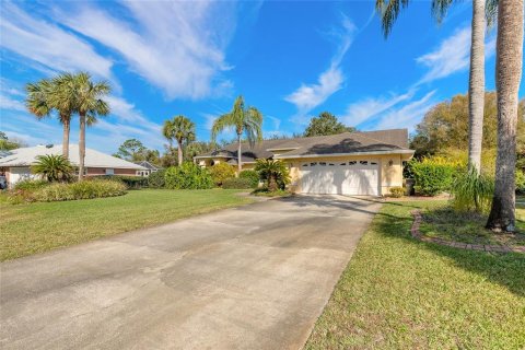 House in Port Orange, Florida 3 bedrooms, 228.26 sq.m. № 1531507 - photo 3