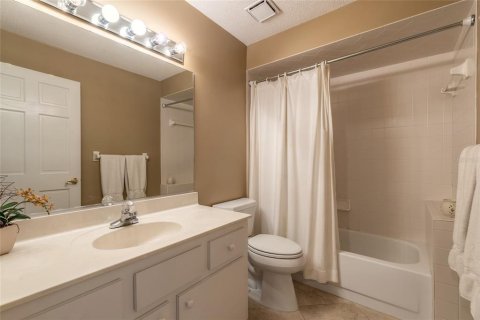House in Port Orange, Florida 3 bedrooms, 228.26 sq.m. № 1531507 - photo 9