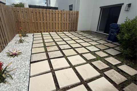 Adosado en alquiler en Homestead, Florida, 3 dormitorios, 162.58 m2 № 2054412 - foto 9