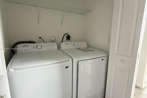 Adosado en alquiler en Homestead, Florida, 3 dormitorios, 162.58 m2 № 2054412 - foto 17