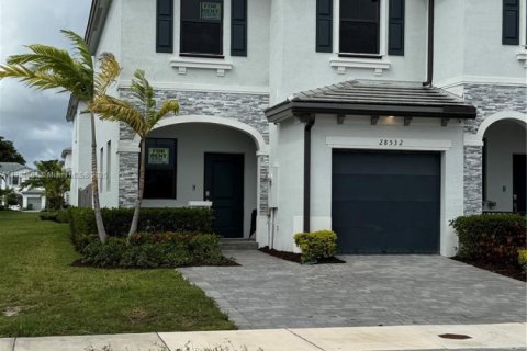 Adosado en Homestead, Florida 3 dormitorios, 162.58 m2 № 2054412