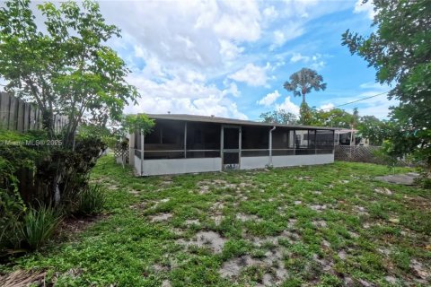 Casa en venta en Oakland Park, Florida, 2 dormitorios, 101.82 m2 № 2039198 - foto 19