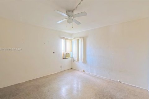 Casa en venta en Oakland Park, Florida, 2 dormitorios, 101.82 m2 № 2039198 - foto 14