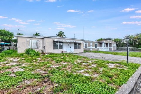 Casa en venta en Oakland Park, Florida, 2 dormitorios, 101.82 m2 № 2039198 - foto 3