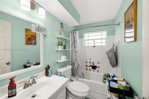 Villa ou maison à vendre à Sunrise, Floride: 2 chambres, 97.27 m2 № 1992488 - photo 23