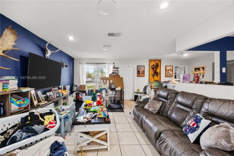 Villa ou maison à vendre à Sunrise, Floride: 2 chambres, 97.27 m2 № 1992488 - photo 10