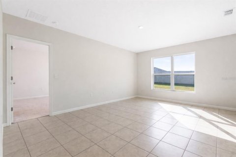 Casa en venta en Haines City, Florida, 4 dormitorios, 158.68 m2 № 2151033 - foto 9
