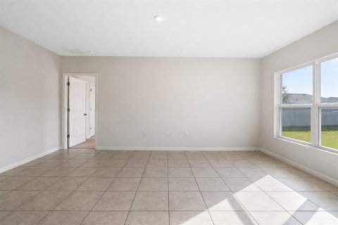 Casa en venta en Haines City, Florida, 4 dormitorios, 158.68 m2 № 2151033 - foto 10