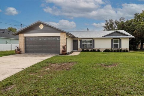 Villa ou maison à vendre à Deltona, Floride: 3 chambres, 112.13 m2 № 2410553 - photo 22