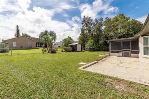 Villa ou maison à vendre à Deltona, Floride: 3 chambres, 112.13 m2 № 2410553 - photo 20