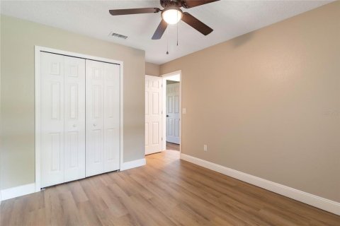 Villa ou maison à vendre à Deltona, Floride: 3 chambres, 112.13 m2 № 2410553 - photo 15