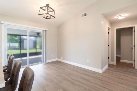 Villa ou maison à vendre à Deltona, Floride: 3 chambres, 112.13 m2 № 2410553 - photo 28