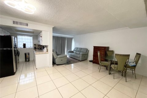 Copropriété à louer à Miami, Floride: 2 chambres, 88.07 m2 № 1941171 - photo 3