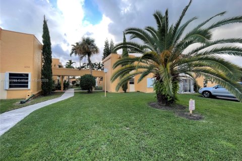 Copropriété à louer à Miami, Floride: 2 chambres, 88.07 m2 № 1941171 - photo 17