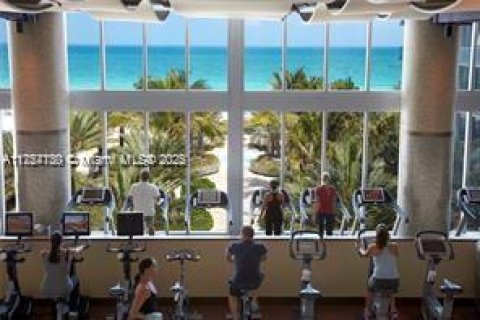 Снять в аренду кондоминиум в Майами-Бич, Флорида 1 спальня, 61.5м2, № 2014972 - фото 14