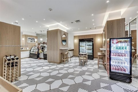 Снять в аренду кондоминиум в Майами-Бич, Флорида 1 спальня, 61.5м2, № 2014972 - фото 30