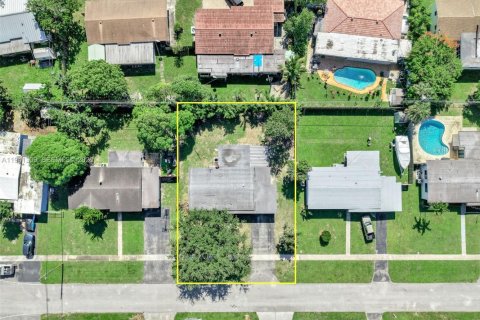 Villa ou maison à vendre à Plantation, Floride: 4 chambres, 131.18 m2 № 1998561 - photo 26