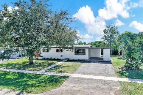 Villa ou maison à Plantation, Floride 4 chambres, 131.18 m2 № 1998561