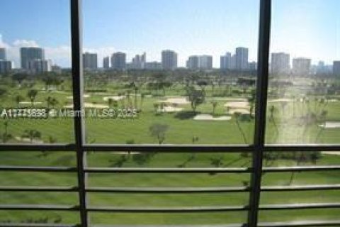 Condominio en venta en Aventura, Florida, 1 dormitorio, 84.82 m2 № 1693262 - foto 9