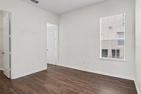 Villa ou maison à vendre à Orlando, Floride: 4 chambres, 245.35 m2 № 2197264 - photo 13