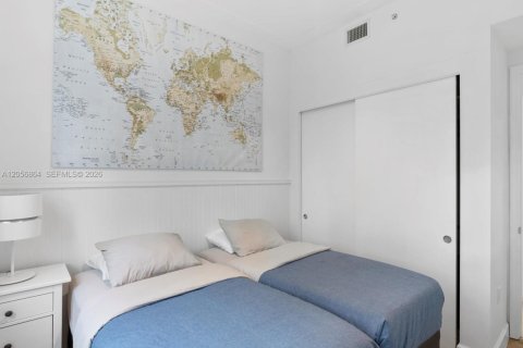 Condo in Aventura, Florida, 3 bedrooms № 2186195 - photo 20