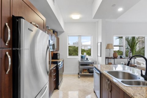 Condo in Aventura, Florida, 3 bedrooms № 2186195 - photo 16