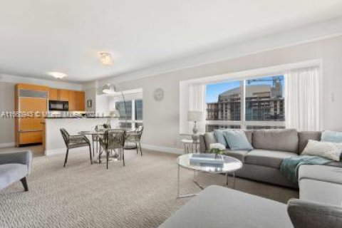 Copropriété à louer à Miami, Floride: 2 chambres, 162.3 m2 № 1753708 - photo 3