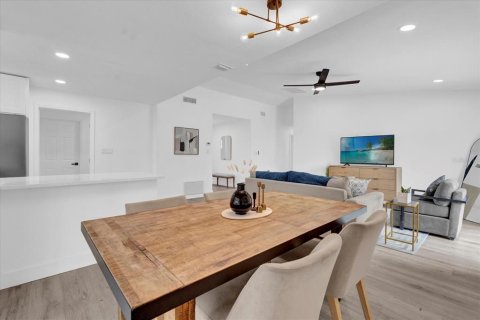 Casa en venta en Longwood, Florida, 3 dormitorios, 131.64 m2 № 1852610 - foto 9