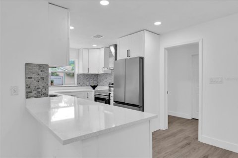 Casa en venta en Longwood, Florida, 3 dormitorios, 131.64 m2 № 1852610 - foto 5