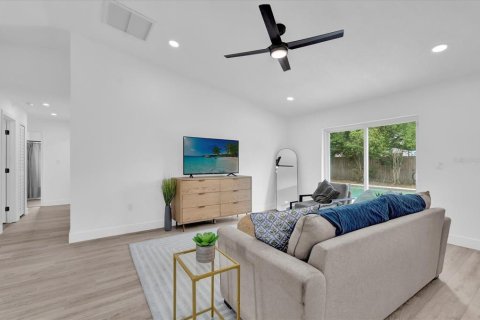 Casa en venta en Longwood, Florida, 3 dormitorios, 131.64 m2 № 1852610 - foto 2