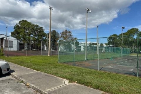 Condo in Orlando, Florida, 3 bedrooms  № 1910313 - photo 19