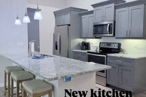 Condominio en alquiler en New Port Richey, Florida, 3 dormitorios, 114.08 m2 № 1873392 - foto 2