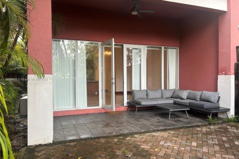 Adosado en alquiler en Miami, Florida, 3 dormitorios, 187.94 m2 № 1952081 - foto 17