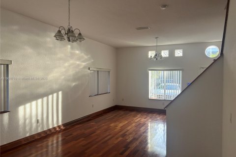 Adosado en alquiler en Miami, Florida, 3 dormitorios, 187.94 m2 № 1952081 - foto 10