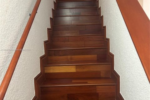 Adosado en alquiler en Miami, Florida, 3 dormitorios, 187.94 m2 № 1952081 - foto 25