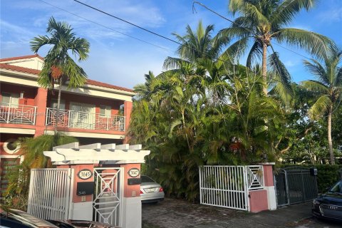 Adosado en alquiler en Miami, Florida, 3 dormitorios, 187.94 m2 № 1952081 - foto 4