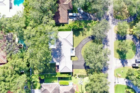 Купить виллу или дом в Корал-Гейблс, Флорида 3 спальни, № 1986317 - фото 30